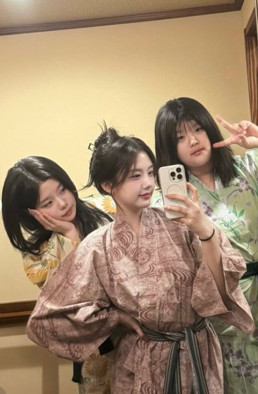 [서울=뉴시스] 이설아, 이재시, 이수아. (사진=이재시 인스타그램 캡처) 2026.01.21. photo@newsis.com *재판매 및 DB 금지