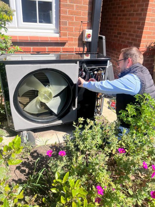 [서울=뉴시스]경동나비엔 가정용 히트펌프.(사진=경동나비엔 제공) 2026.01.21. photo@newsis.com *재판매 및 DB 금지