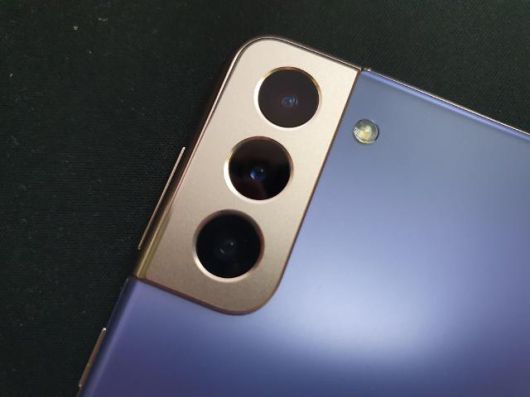 갤럭시S21 카메라 하우징.