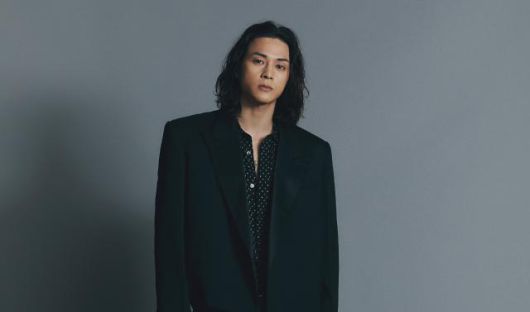 넷플릭스 '종이의 집'에서 '덴버' 역을 맡은 배우 김지훈