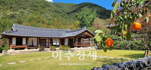 가을 분위기를 물씬 풍기는 소양고택 전경