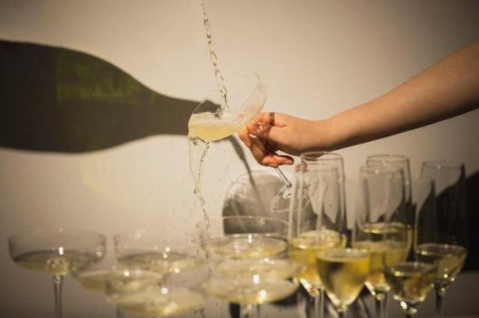 호텔 나루 서울 엠갤러리 왓 어 스파클 데이 [사진=호텔 나루 서울]