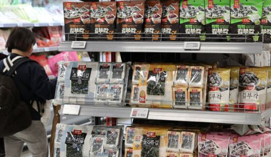 대형 마트에 진열된 김. [사진=연합뉴스]