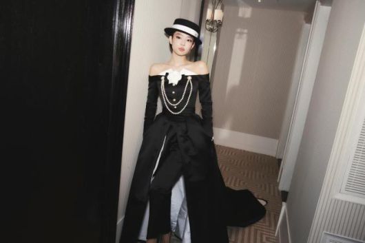 [사진=제니 인스타그램 캡처]