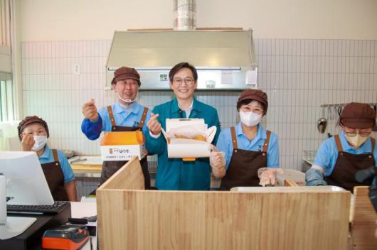 영암군 기찬커피 꽈백최선생.[사진=영암군]