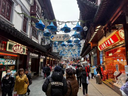 중국 상하이 상점거리인 예원상성 ｢사진＝김다이 기자｣