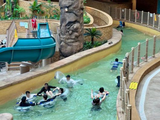 인스파이어 엔터테인먼트 리조트의 스플래시 베이에는 다양한 연령대가 즐길 수 있는 어트랙션들도 눈길을 끈다. [사진=강상헌 기자]