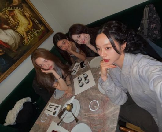 (왼쪽부터) 민아, 소진, 유라, 혜리 [사진=유라 SNS]