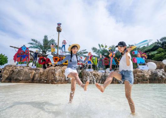 캐리비안 베이에서는 원피스와 협업한 여름축제가 진행 중이다. [사진=에버랜드]