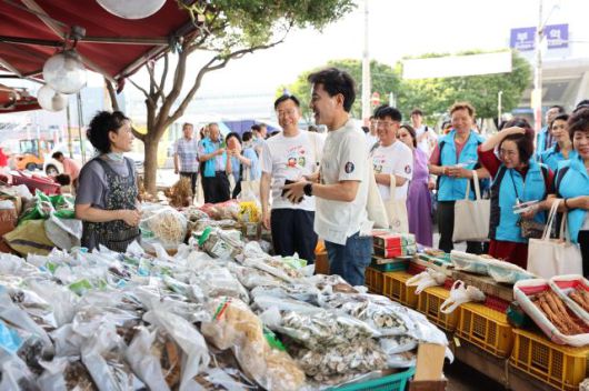 강원방문의 해 부산 홍보 활동 모습. [사진=강원도]