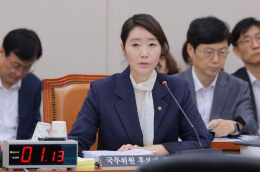 강선우 여성가족부 장관 후보자가 14일 서울 여의도 국회 여성가족위원회에서 열린 인사청문회에서 발언하고 있다. 2025.7.14[사진=유대길 기자 dbeorlf123@ajunews.com]