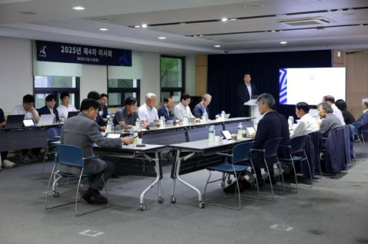 11일 한국프로축구연맹은 서울 신문로 축구회관에서 2025년도 제4차 이사회를 개최해 김해FC 2008, 용인FC, 파주시민축구단의 K리그 회원 가입을 승인했다고 밝혔다. [사진=한국프로축구연맹]