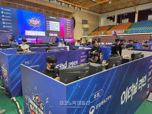 ‘제17회 대통령배 KeG’ 전국 결선을 위한 예선전이 한창인 제천체육관 내 현장[사진=선재관 기자]