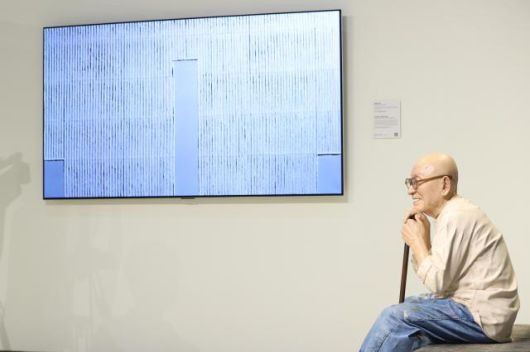 (서울=연합뉴스) 강민지 기자 = 3일 서울 강남구 코엑스에서 열린 '프리즈 서울 2025' VIP 프리뷰 데이에 LG OLED 고(故) 박서보를 기리는 특별전이 진행되고 있다. [사진=연합뉴스]