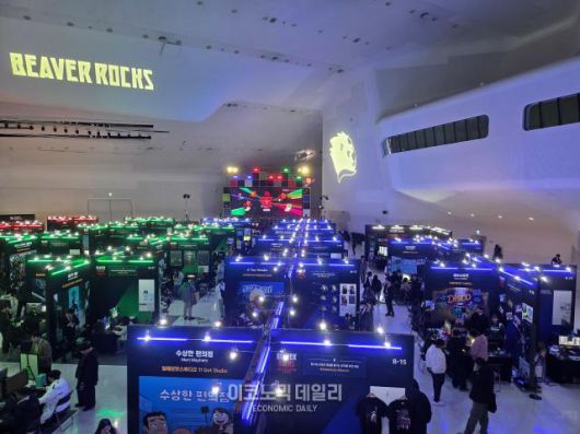 5일 서울 동대문디지털프라자(DDP)에서 열린 인디게임 페스티벌 ‘비버롹스 2025’ 행사장 전경. [사진=선재관 기자]