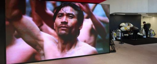 A compilation of films featuring the late actor Ahn Sung-ki is screened at the memorial space at the Seoul cinema center in Jung-gu, Seoul. Jan. 7, 2026. AJP Han Jun-gu