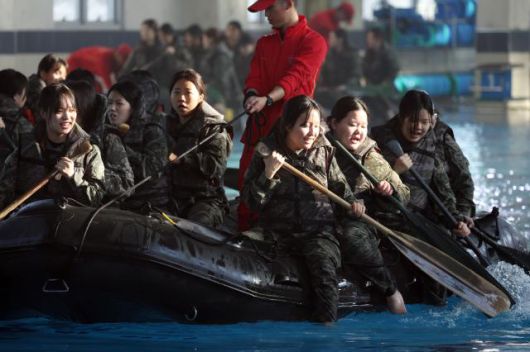 Participants take part in training during the 2026 Winter Marine Corps Camp at the 1st Marine Division in Pohang, North Gyeongsang Province, on Jan. 13, 2026. Yonhap