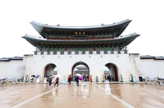 This photo shows Gwanghwamun, main gateway to Gyeongbokgung Palace. (Photo by Aju News)