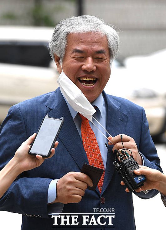 공직선거법 위반 혐의로 구속됐다가 지난 4월20일에 보석 석방된 전 목사에 대한 보석 취소 가능성도 제기된다. /이새롬 기자