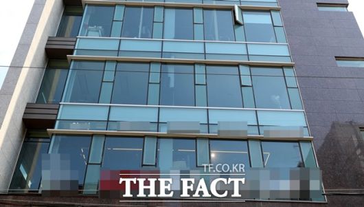 정경심 동양대 교수가 사모펀드 운용사 코링크PE에 건넨 돈이 투자인지, 대여인지를 놓고 법정 공방이 이어지고 있다. 사진은 서울 역삼동에 있는 코링크PE의 등본상 본사 건물. /뉴시스