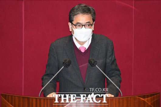 '가덕도신공항 건설을 위한 특별법안' 의결에 앞서 반대 토론하는 곽상도 국민의힘 의원./남윤호 기자