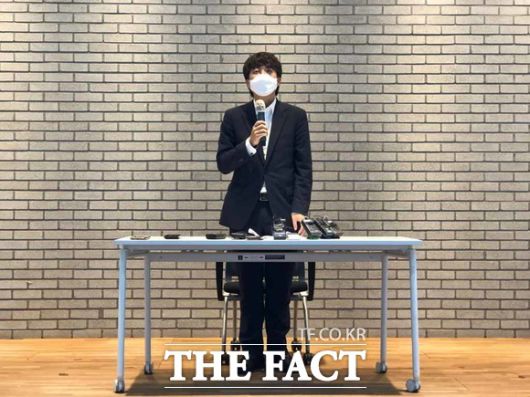 국민의힘 이준석 당대표가 7일 대구를 방문해 "대구의 미래를 이야기 하고 싶다"고 밝혔다. 7일 오전 삼성창조경제혁신센터에서 지역언론인간담회에 참석해 모두발언중인 이준석 당대표 / 대구 = 박성원 기자