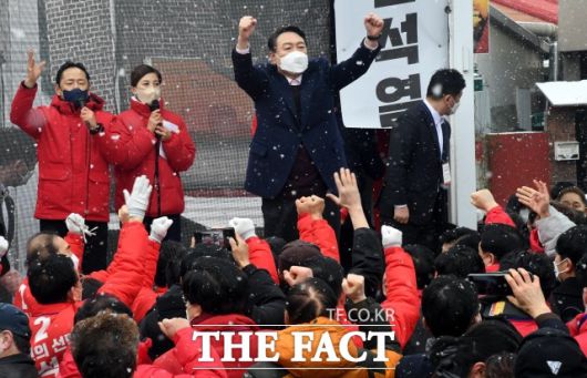 윤석열 당선자는 호남 표심을 기대만큼 확보하지는 못했다. 다만 역대 보수 정당 대선 주자 가운데 호남에 가장 적극적으로 러브콜을 보냈다는 평가를 받는다. /광주=이선화 기자