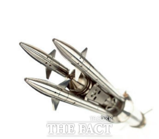 스타스트리크 미사일에 장착된 자탄 세 개. /탈레스영국