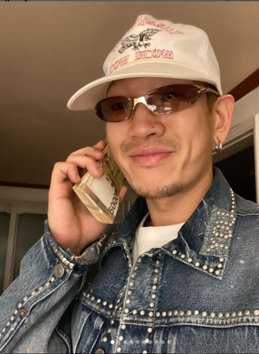 뱃사공의 불법 촬영 및 유포 피해를 입은 피해자가 해당 사실을 고백하며 고통 속에 살았다고 호소했다. /뱃사공 SNS