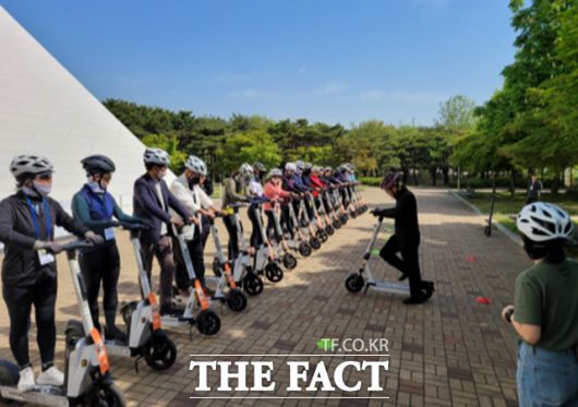 더팩트
