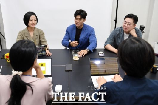 류호정 정의당 의원과 김용태 전 국민의힘 최고위원, 이동학 전 더불어민주당 최고위원(왼쪽부터)이 25일 오전 서울 여의도 국회 의원회관에서 <더팩트> 취재진과 인터뷰를 하는 모습. /남용희 기자