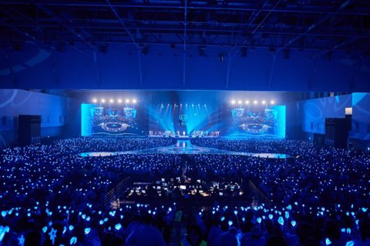 콘서트 도중 응급환자를 빠르게 조치한 사연은 인터뷰 직후 영웅시대 팬들 사이에 빠르게 알려졌다. 연초 광주 김대중컨벤션센터 콘서트 때 발생한 상황과도 매우 흡사해 팬들의 감동을 더 키웠다. /물고기뮤직