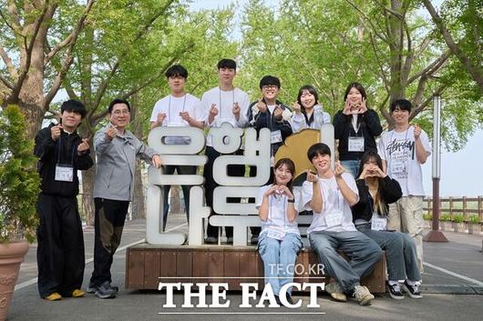 더팩트