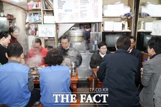 더팩트