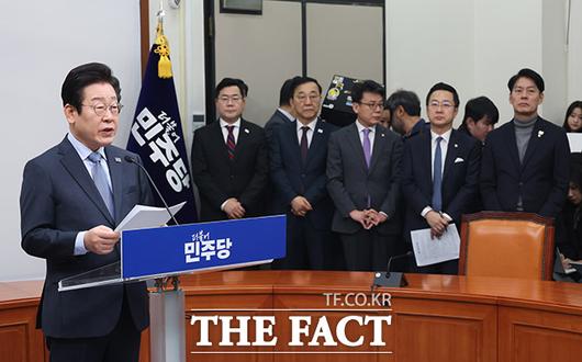 '탈이념'이나 '탈진영'을 강조하기도 했다. 이 대표는 "검든 희든 쥐만 잘 자븡면 좋은 고양이가 아니겠나"라며 실용주의를 내세웠다. /뉴시스