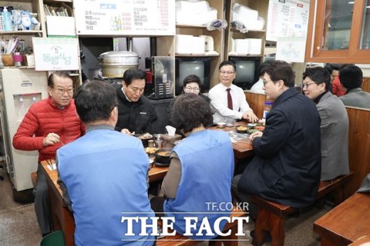 더팩트