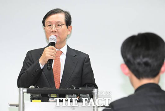 더팩트