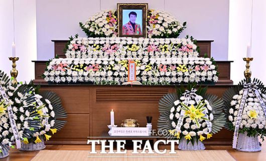 더팩트