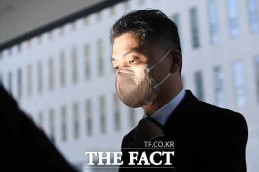 더팩트