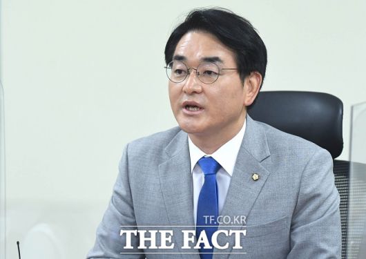 박용진 전 더불어민주당 의원이 8일 SNS에 글을 올려 최근 당내에서 벌어진 친명-친문 계파 갈등을 지적했다. /남윤호 기자