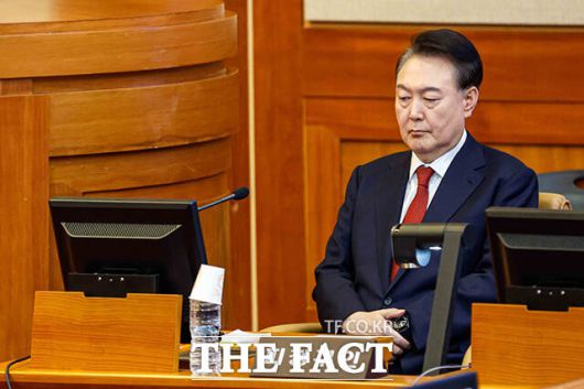 더팩트