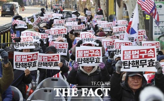 더팩트