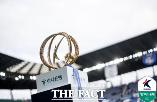 더팩트