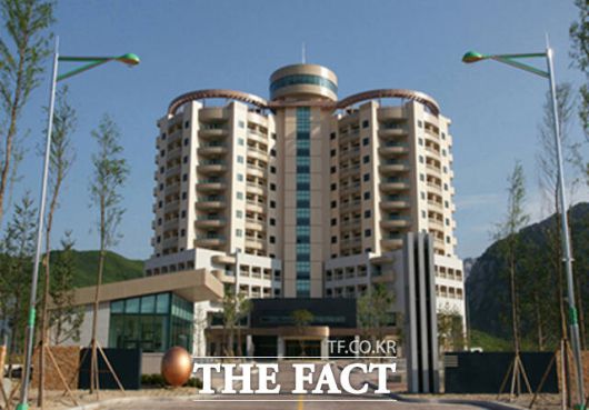 더팩트