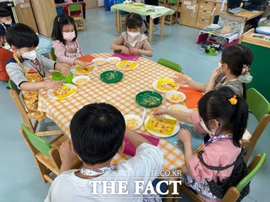 더팩트
