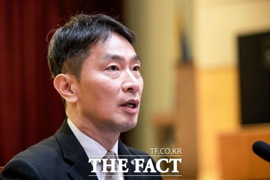 더팩트