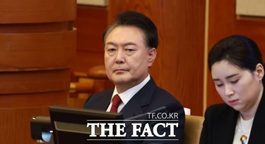 더팩트