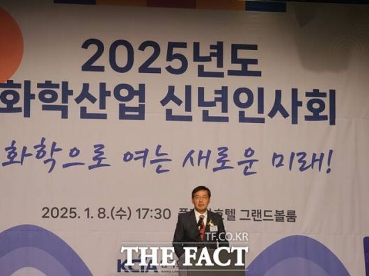 더팩트