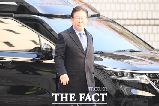 더팩트