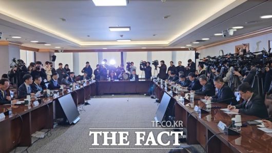 더팩트
